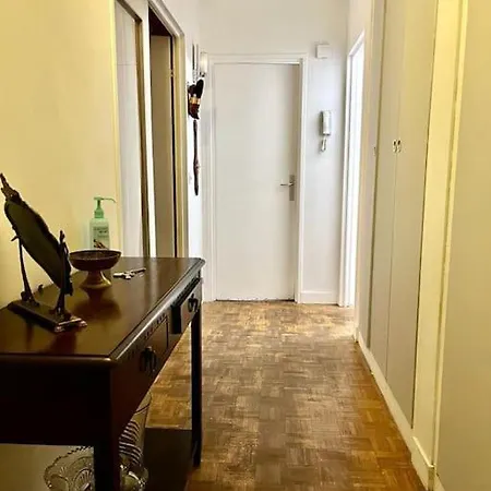 Eiffel Tower * Paris