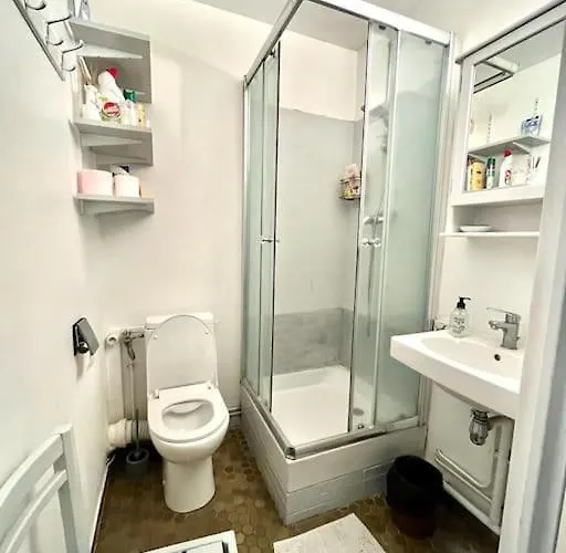 Eiffel Tower * Paris