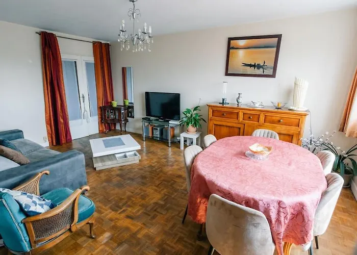 Eiffel Tower Apartment